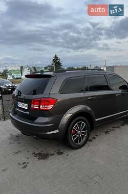 Внедорожник / Кроссовер Dodge Journey 2018 в 