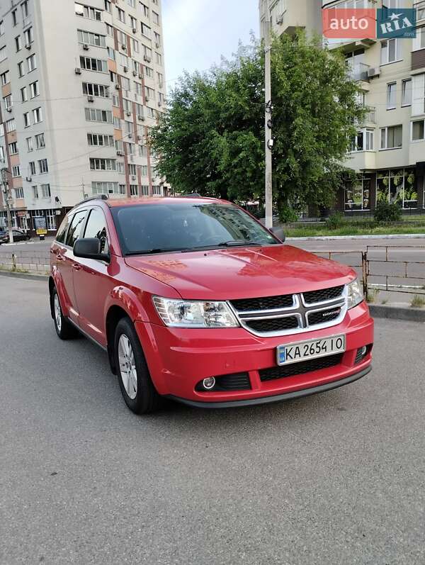 Внедорожник / Кроссовер Dodge Journey 2015 в Вышгороде