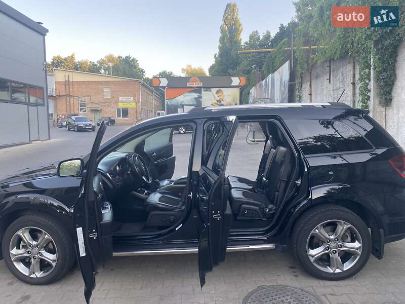 Позашляховик / Кросовер Dodge Journey 2015 в Умані