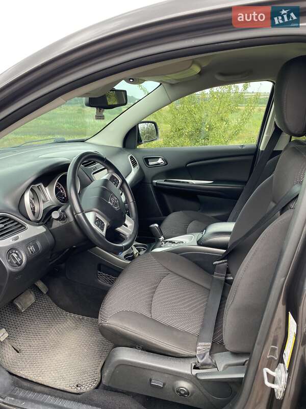 Внедорожник / Кроссовер Dodge Journey 2014 в Петропавловке
