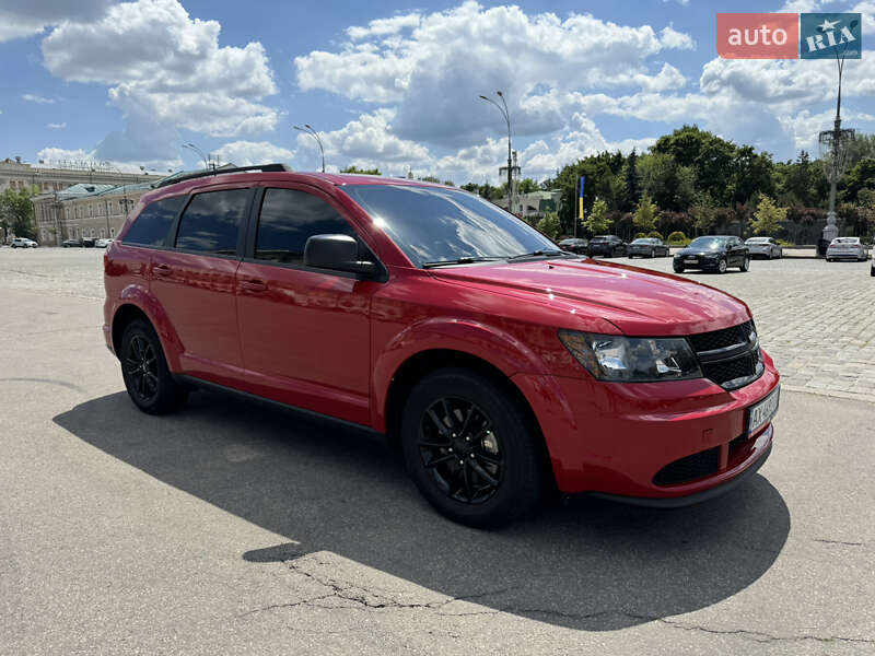 Позашляховик / Кросовер Dodge Journey 2020 в Харкові