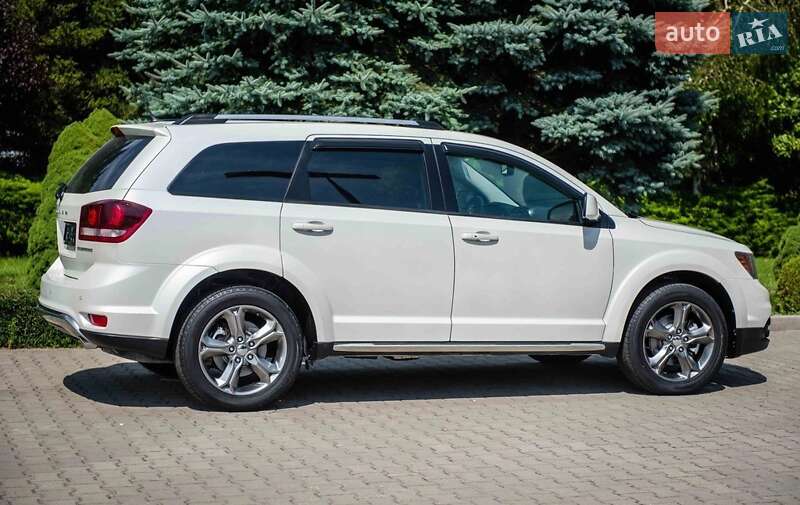 Позашляховик / Кросовер Dodge Journey 2014 в Львові