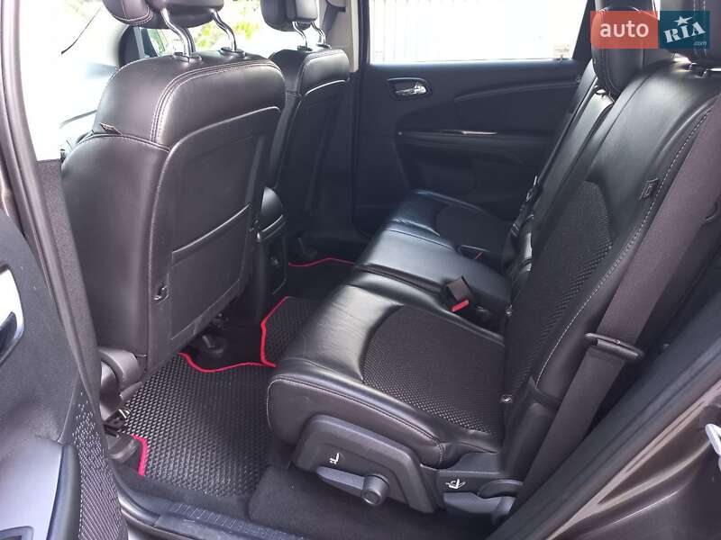 Внедорожник / Кроссовер Dodge Journey 2015 в Городенке