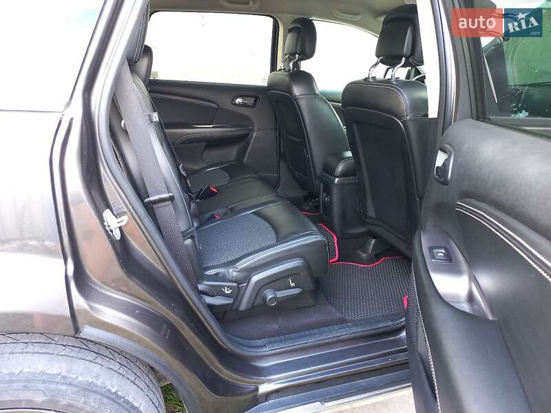 Внедорожник / Кроссовер Dodge Journey 2015 в Городенке