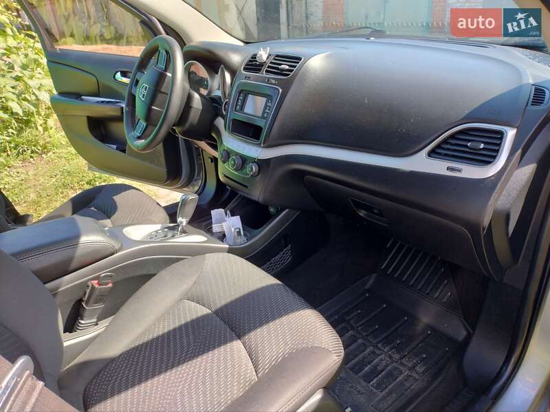 Внедорожник / Кроссовер Dodge Journey 2015 в Прилуках фото 14 Внедорожник / Кроссовер Dodge Journey 2015 в Прилуках