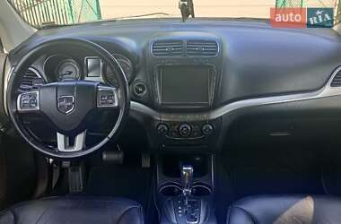 Позашляховик / Кросовер Dodge Journey 2020 в 