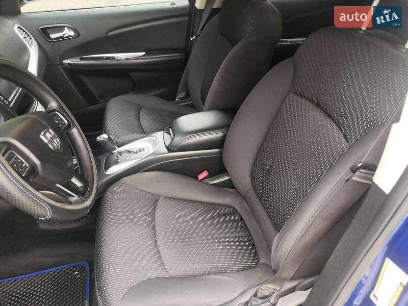 Внедорожник / Кроссовер Dodge Journey 2015 в Кропивницком