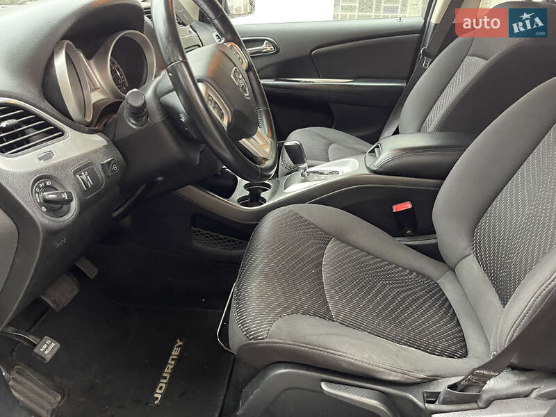 Позашляховик / Кросовер Dodge Journey 2016 в Рівному