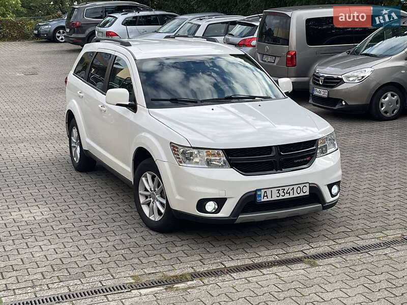 Позашляховик / Кросовер Dodge Journey 2016 в Рівному