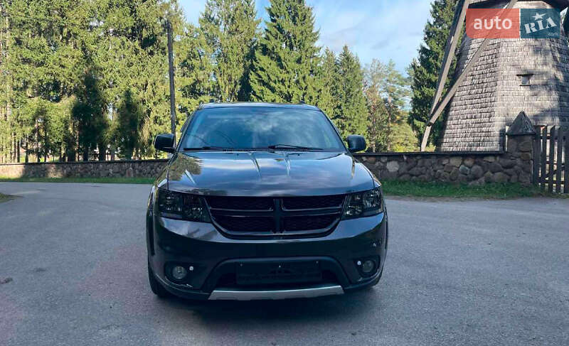 Внедорожник / Кроссовер Dodge Journey 2020 в Ужгороде