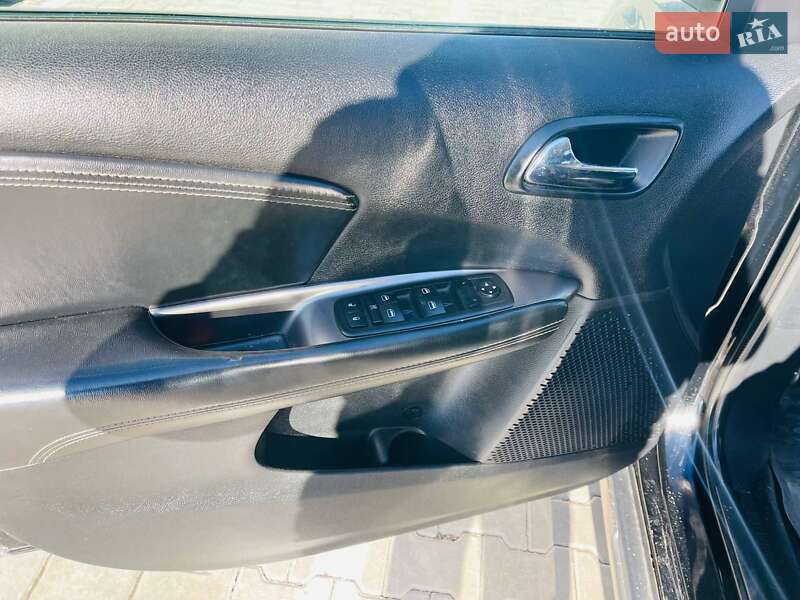 Внедорожник / Кроссовер Dodge Journey 2014 в Хмельницком фото 14 Внедорожник / Кроссовер Dodge Journey 2014 в Хмельницком