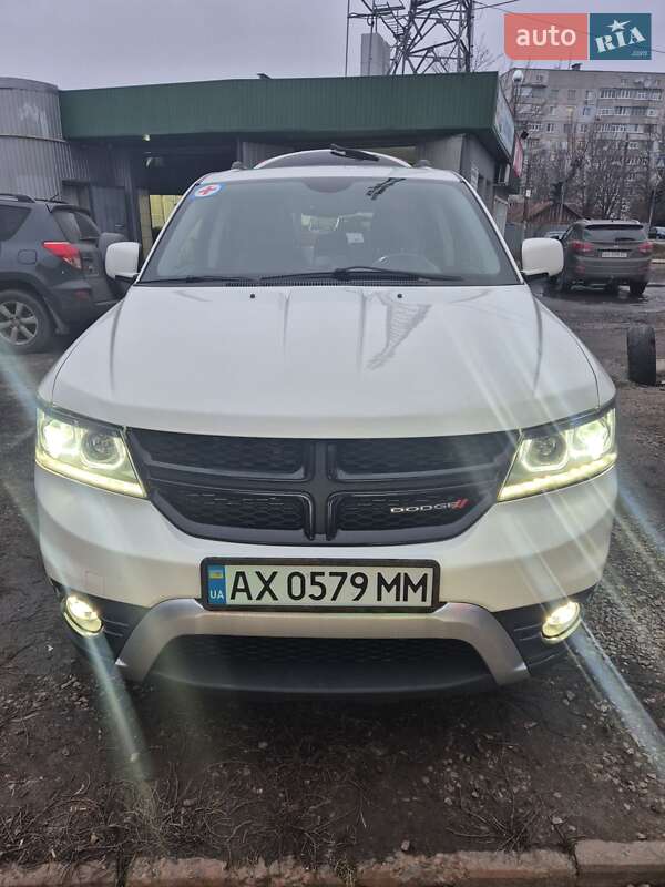 Внедорожник / Кроссовер Dodge Journey 2017 в Чугуеве