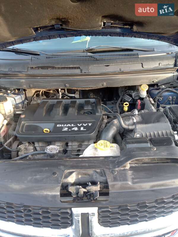 Внедорожник / Кроссовер Dodge Journey 2015 в Вышгороде