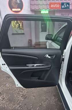 Внедорожник / Кроссовер Dodge Journey 2017 в 