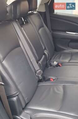Внедорожник / Кроссовер Dodge Journey 2016 в 
