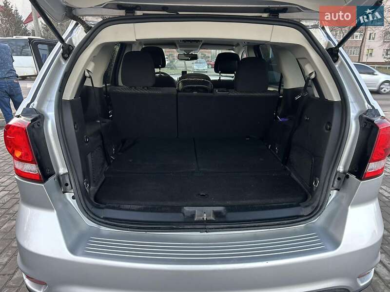 Внедорожник / Кроссовер Dodge Journey 2013 в Ивано-Франковске