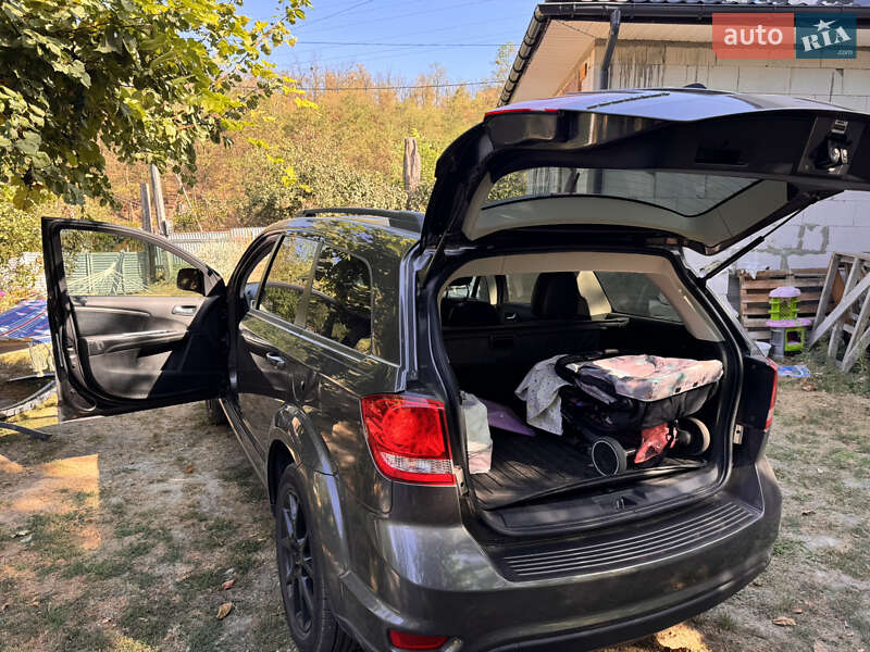 Позашляховик / Кросовер Dodge Journey 2013 в Києві
