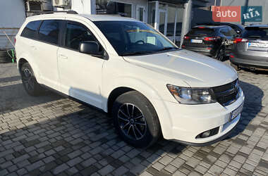 Позашляховик / Кросовер Dodge Journey 2018 в 
