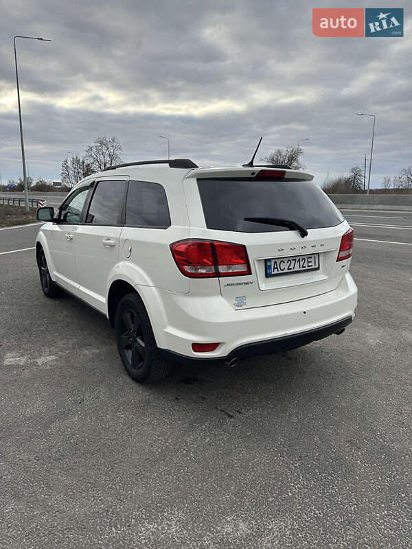 Внедорожник / Кроссовер Dodge Journey 2011 в Козельце