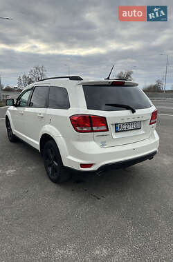 Позашляховик / Кросовер Dodge Journey 2011 в 