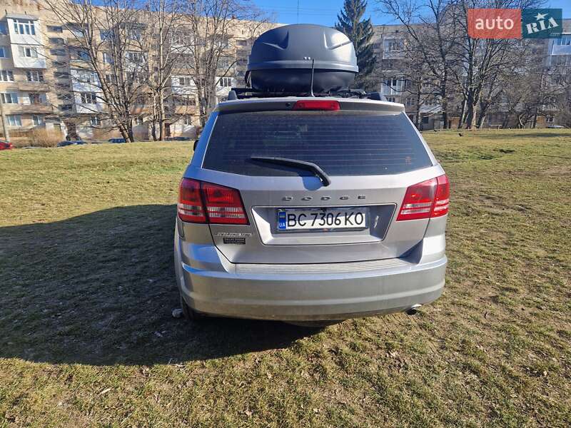 Позашляховик / Кросовер Dodge Journey 2015 в Чернівцях