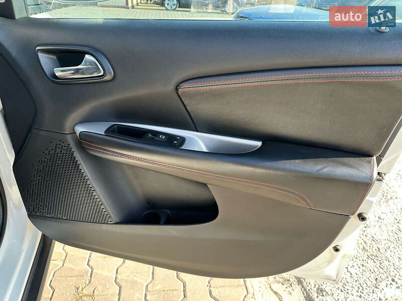 Внедорожник / Кроссовер Dodge Journey 2014 в Хмельницком
