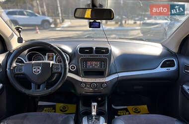Позашляховик / Кросовер Dodge Journey 2020 в 