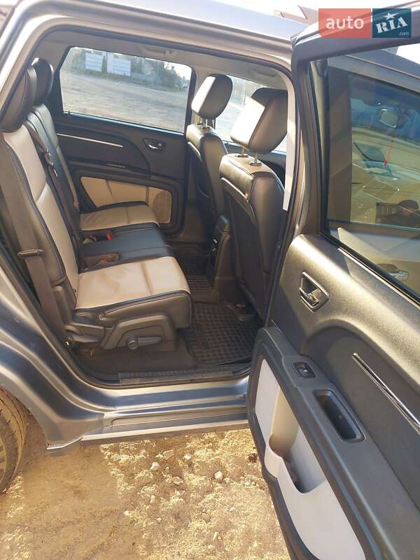 Позашляховик / Кросовер Dodge Journey 2010 в Іваничах