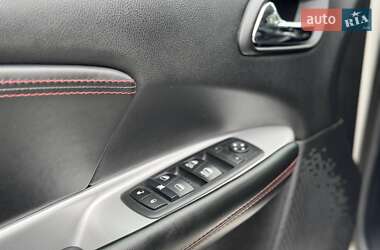 Внедорожник / Кроссовер Dodge Journey 2017 в 
