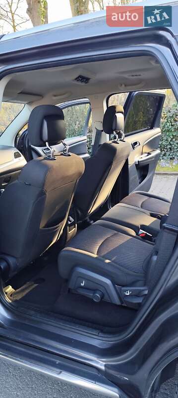 Внедорожник / Кроссовер Dodge Journey 2015 в Тернополе