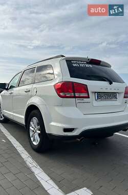 Позашляховик / Кросовер Dodge Journey 2015 в 