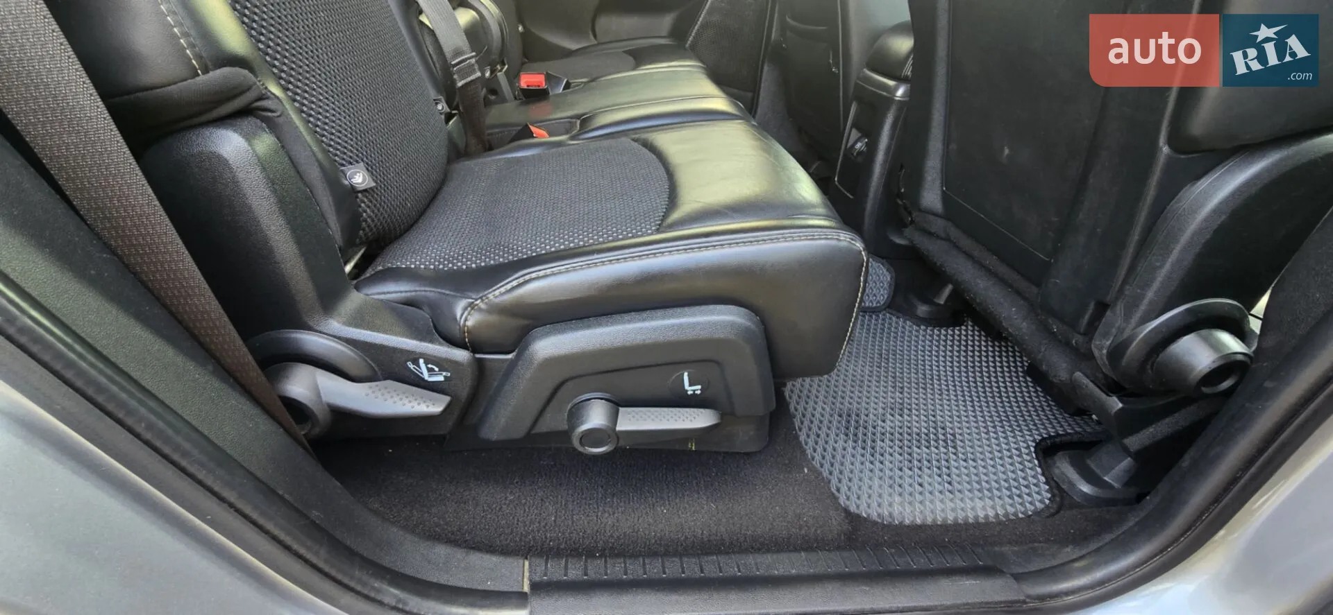 2017 Dodge Journey - мініатюра 25