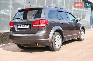 Позашляховик / Кросовер Dodge Journey 2013 в 