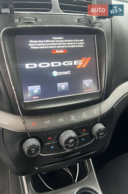 Внедорожник / Кроссовер Dodge Journey 2018 в 