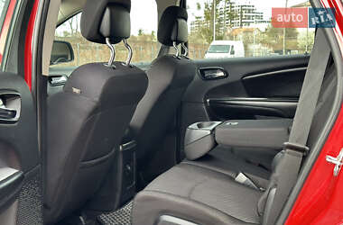 Позашляховик / Кросовер Dodge Journey 2014 в 