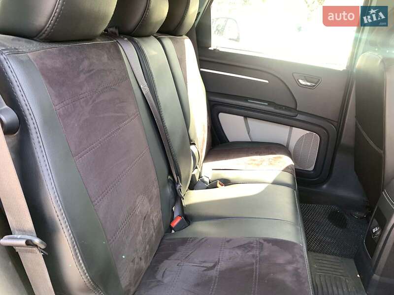 Внедорожник / Кроссовер Dodge Journey 2010 в Виннице