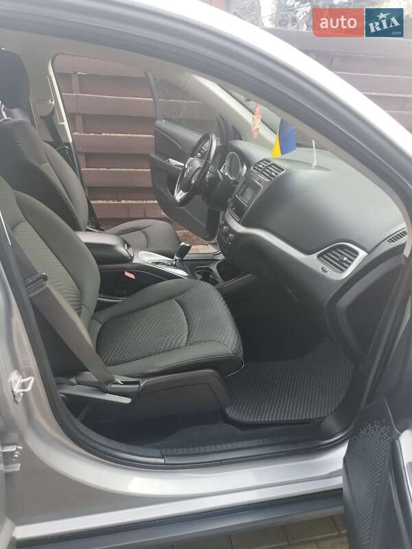 Внедорожник / Кроссовер Dodge Journey 2020 в Луцке