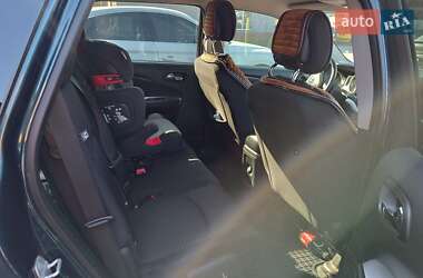 Позашляховик / Кросовер Dodge Journey 2013 в 