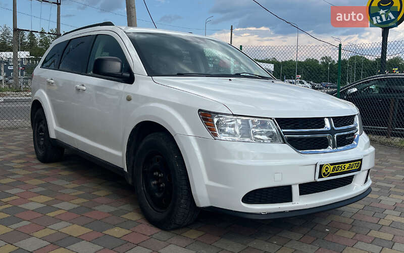 Позашляховик / Кросовер Dodge Journey 2016 в 