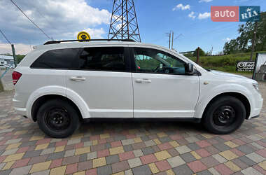 Позашляховик / Кросовер Dodge Journey 2016 в 