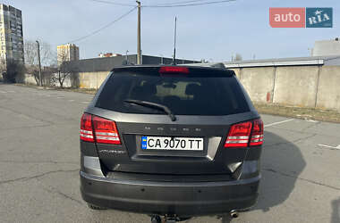 Позашляховик / Кросовер Dodge Journey 2016 в 