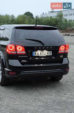 Позашляховик / Кросовер Dodge Journey 2019 в 