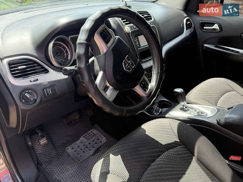 Внедорожник / Кроссовер Dodge Journey 2015 в Виннице