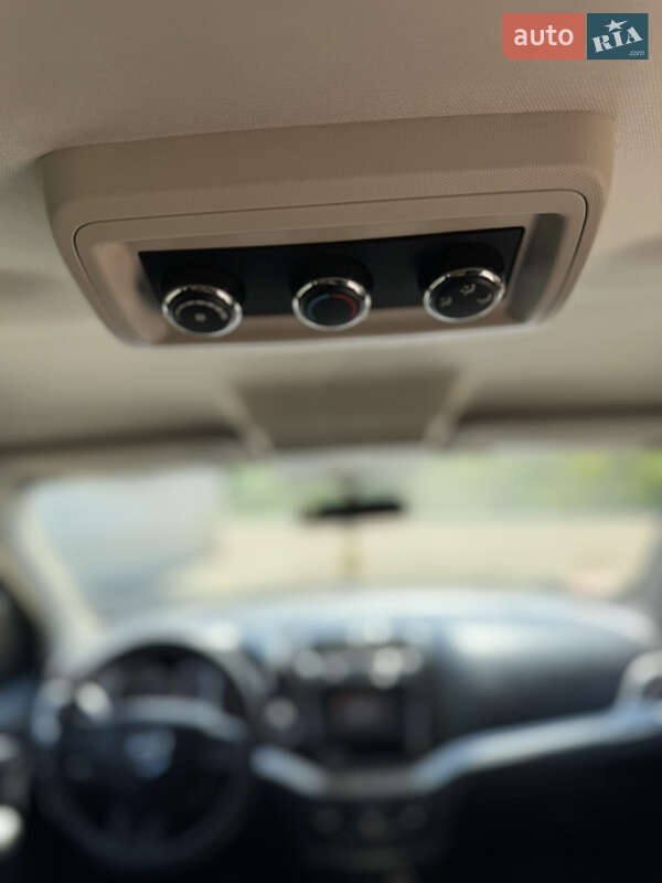 Позашляховик / Кросовер Dodge Journey 2012 в Кривому Розі