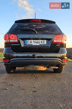 Внедорожник / Кроссовер Dodge Journey 2015 в 