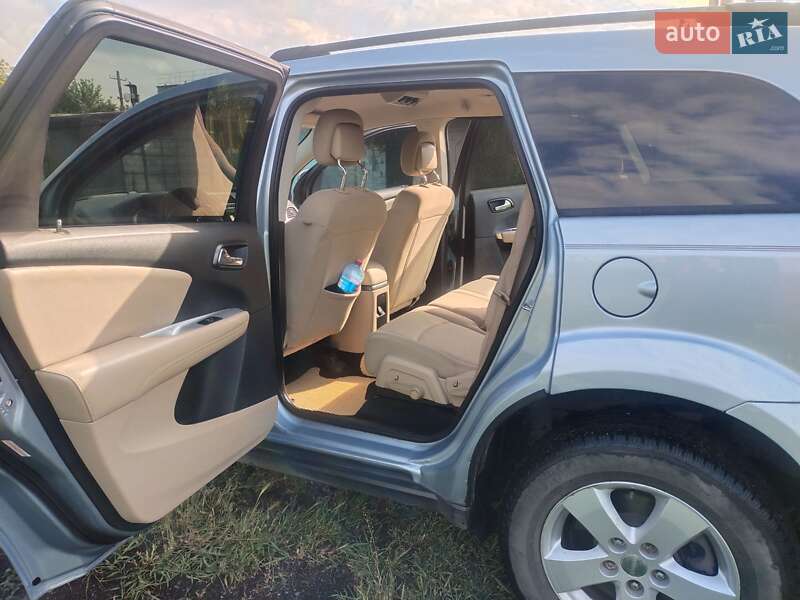 Позашляховик / Кросовер Dodge Journey 2013 в Павлограді