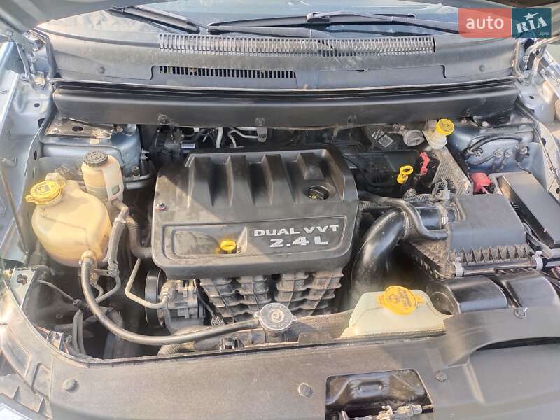 Позашляховик / Кросовер Dodge Journey 2013 в Павлограді