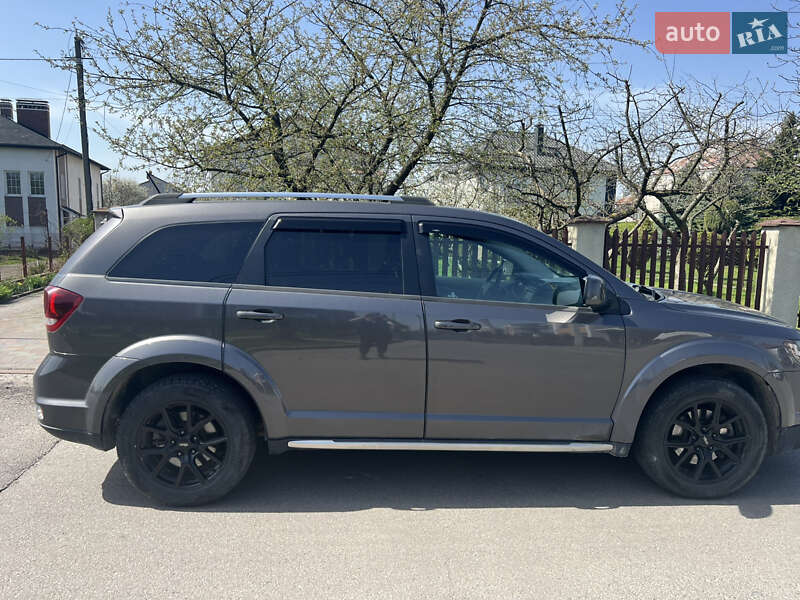 Позашляховик / Кросовер Dodge Journey 2015 в Львові