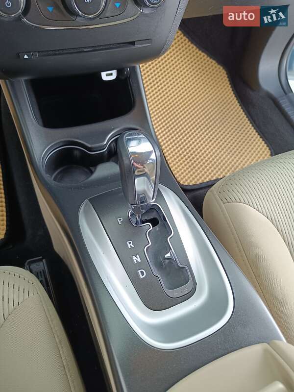 Внедорожник / Кроссовер Dodge Journey 2013 в Ровно
