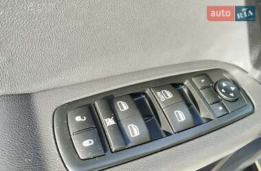 Внедорожник / Кроссовер Dodge Journey 2010 в 